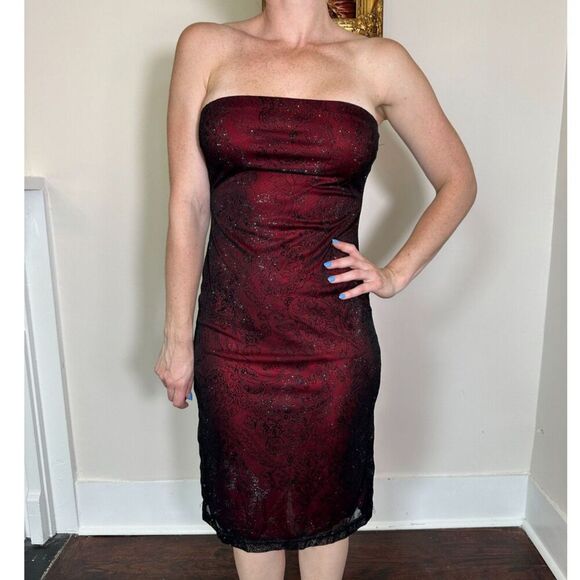 Vintage Strapless Red and Black Sparkly Midi Dress Size M - Picture 2 of 7
